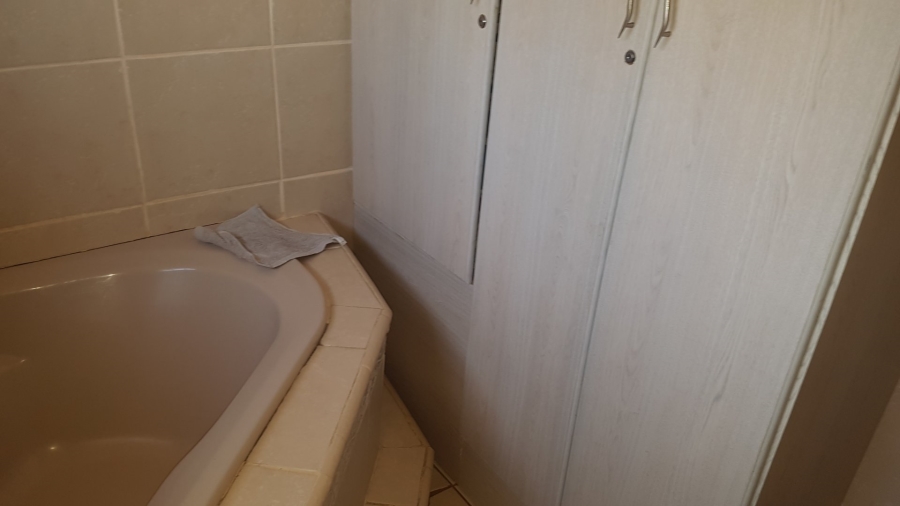 To Let 3 Bedroom Property for Rent in Morelig Free State